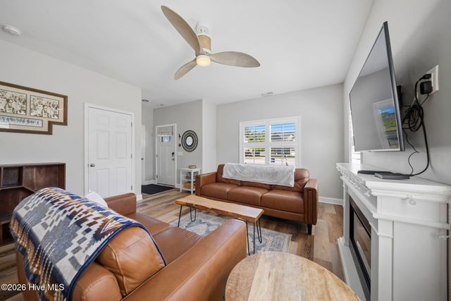 527 Everett Glades, Sneads Ferry, NC 28460