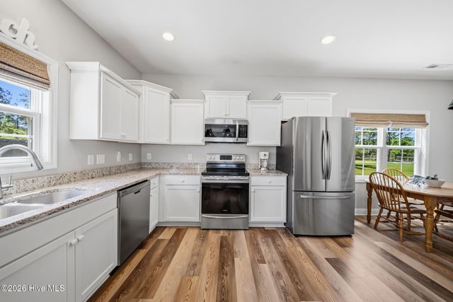 527 Everett Glades, Sneads Ferry, NC 28460