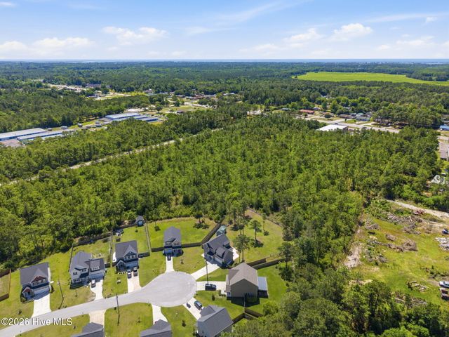 527 Everett Glades, Sneads Ferry, NC 28460