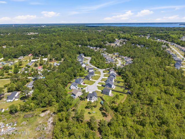 527 Everett Glades, Sneads Ferry, NC 28460