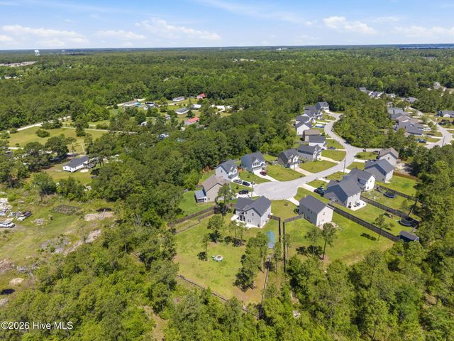 527 Everett Glades, Sneads Ferry, NC 28460