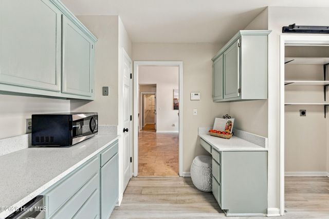 2704 Manor Court, Wilmington, NC 28405