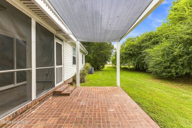 2704 Manor Court, Wilmington, NC 28405