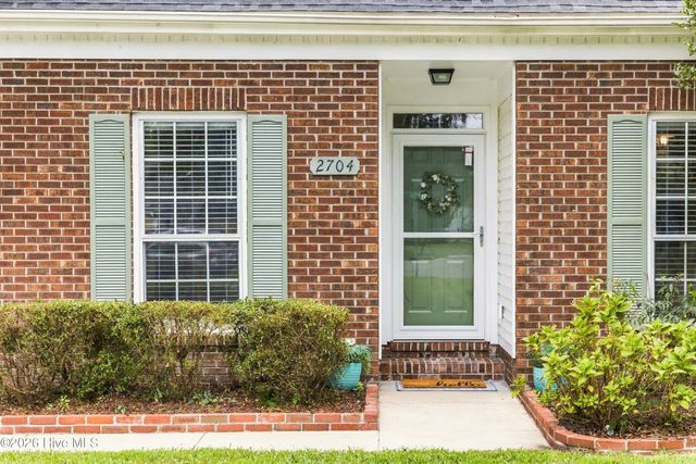 2704 Manor Court, Wilmington, NC 28405