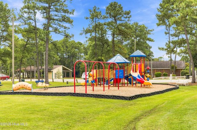 2704 Manor Court, Wilmington, NC 28405