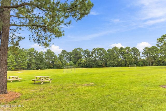 2704 Manor Court, Wilmington, NC 28405