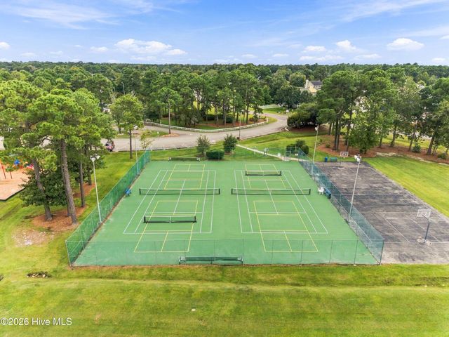 2704 Manor Court, Wilmington, NC 28405