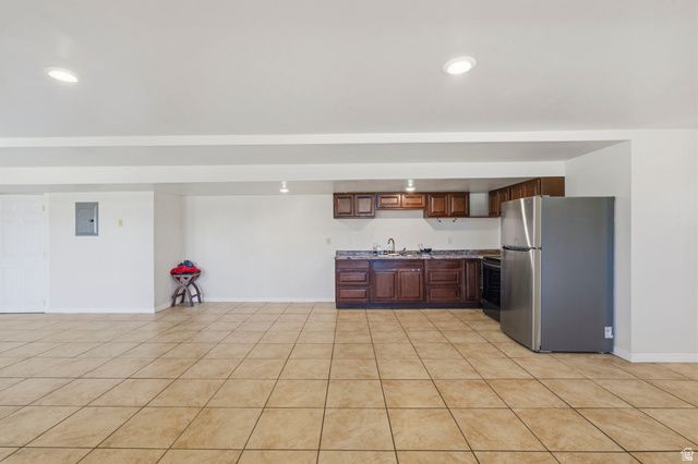 3888 W 4350 S, West Haven, UT 84401