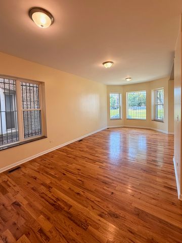 1527 E 66th Place, Chicago, IL 60637