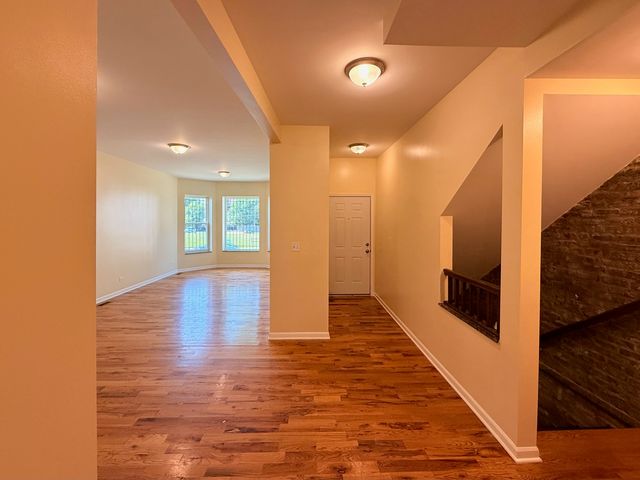 1527 E 66th Place, Chicago, IL 60637