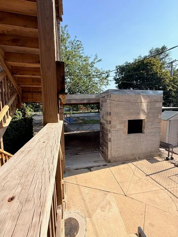 1527 E 66th Place, Chicago, IL 60637