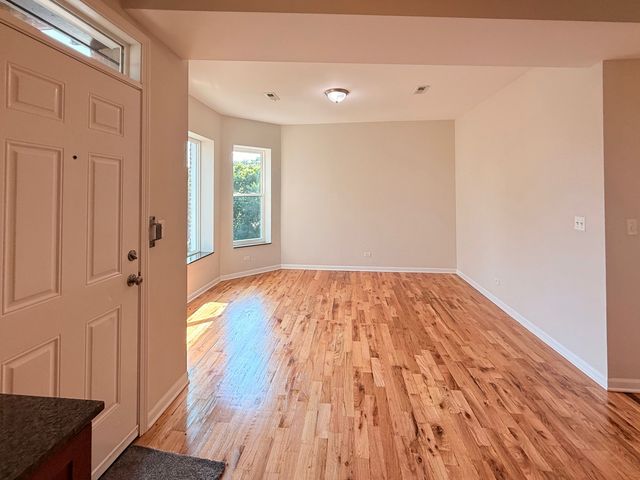 1527 E 66th Place, Chicago, IL 60637
