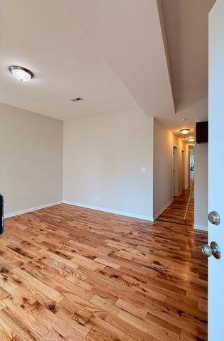 1527 E 66th Place, Chicago, IL 60637