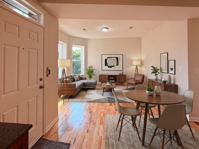 1527 E 66th Place, Chicago, IL 60637