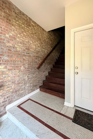 1527 E 66th Place, Chicago, IL 60637