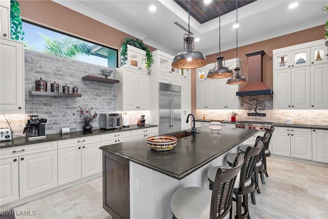 1517 Buccaneer Court, Marco Island, FL 34145