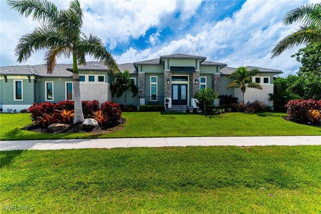1517 Buccaneer Court, Marco Island, FL 34145
