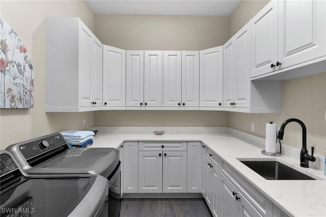 1517 Buccaneer Court, Marco Island, FL 34145