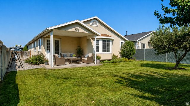9748 N FERGUSON DR, Cedar Hills, UT 84062