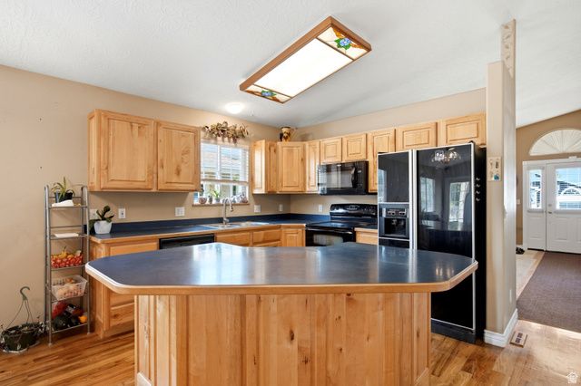 9748 N FERGUSON DR, Cedar Hills, UT 84062