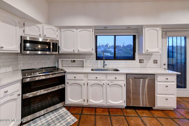 6036 E Paseo Cimarron, Tucson, AZ 85750