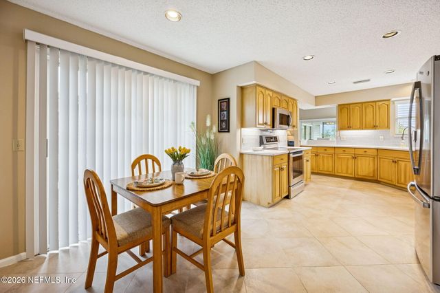 2067 GREEN HERON Point, Jacksonville Beach, FL 32250