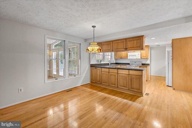 7805 ROUNDABOUT WAY, Springfield, VA 22153
