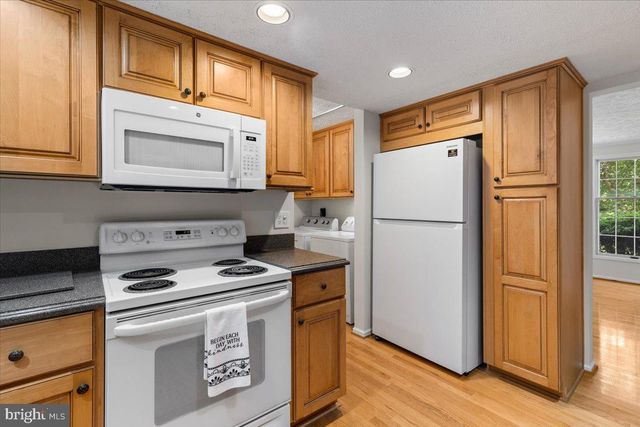 7805 ROUNDABOUT WAY, Springfield, VA 22153