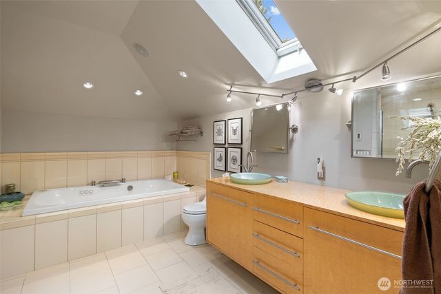 550 Manley Road, Bellingham, WA 98229