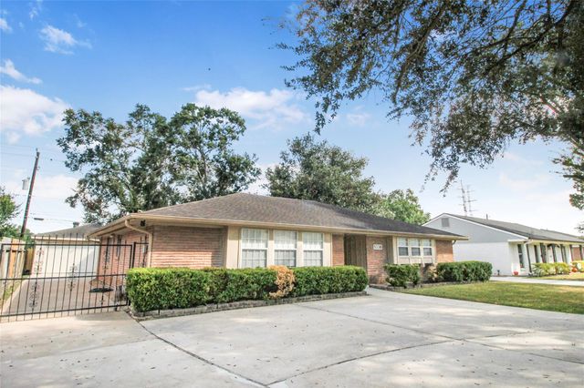 5738 Willowbend Boulevard, Houston, TX 77096