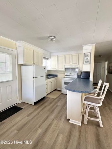 2000 Harbor Drive SW, Ocean Isle Beach, NC 28469