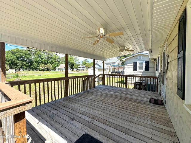 2000 Harbor Drive SW, Ocean Isle Beach, NC 28469