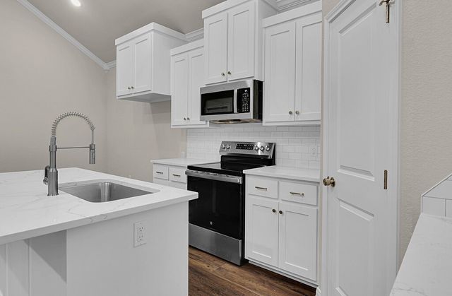 128 Morris Court, Mcgregor, TX 76657