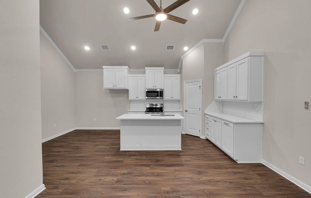 128 Morris Court, Mcgregor, TX 76657