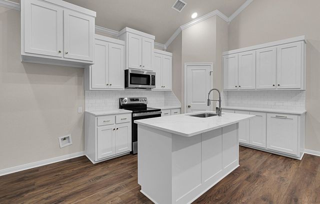 128 Morris Court, Mcgregor, TX 76657