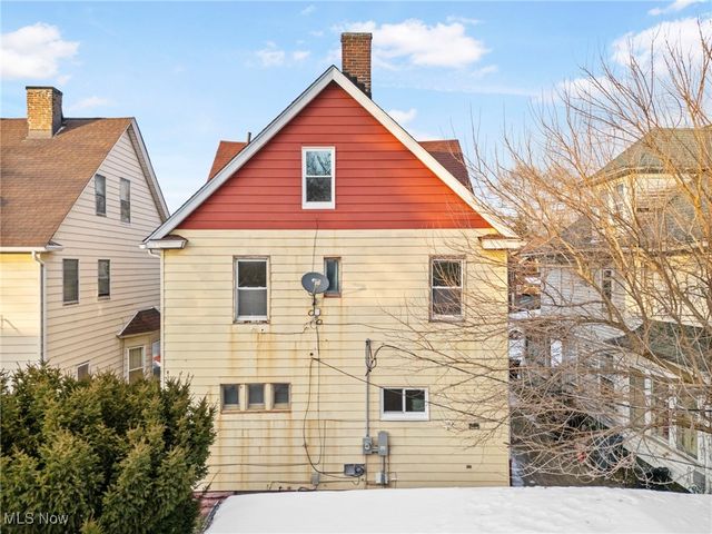 10624 Grantwood Avenue, Cleveland, OH 44108