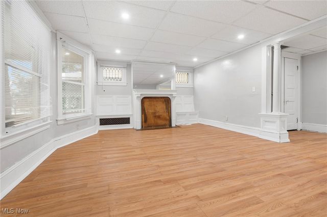 10624 Grantwood Avenue, Cleveland, OH 44108