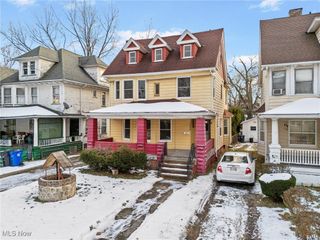 10624 Grantwood Avenue, Cleveland, OH 44108