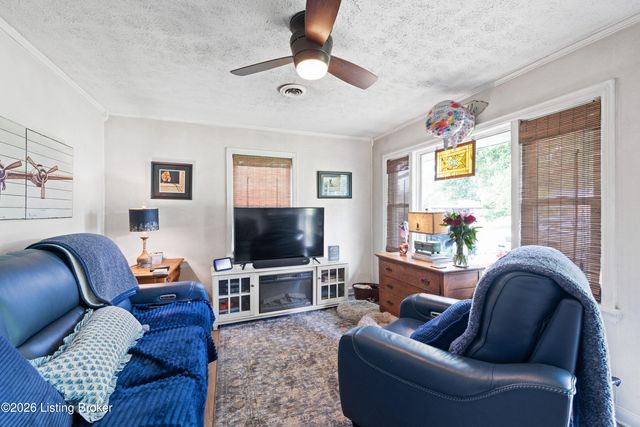 10804 June Dr, Fairdale, KY 40118