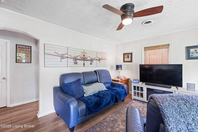 10804 June Dr, Fairdale, KY 40118