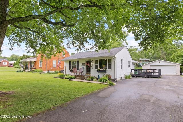 10804 June Dr, Fairdale, KY 40118
