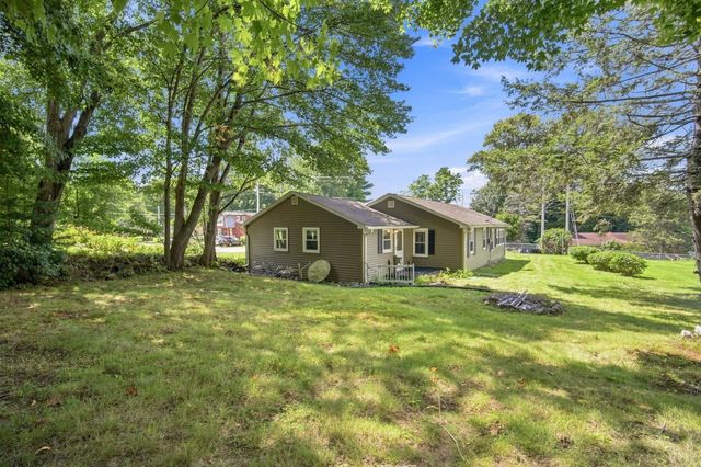 83 Union Rd, Wales, MA 01081