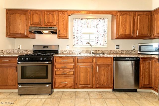 7098 Cross Creek Drive, Concord, OH 44060