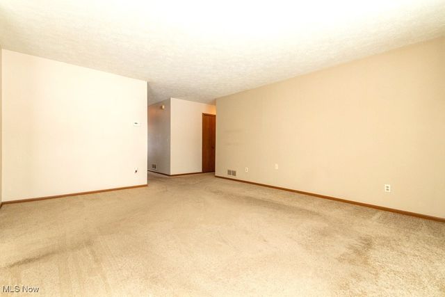 7098 Cross Creek Drive, Concord, OH 44060