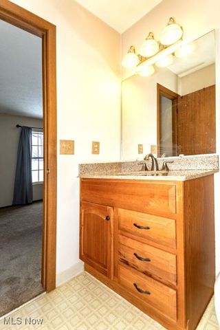 7098 Cross Creek Drive, Concord, OH 44060