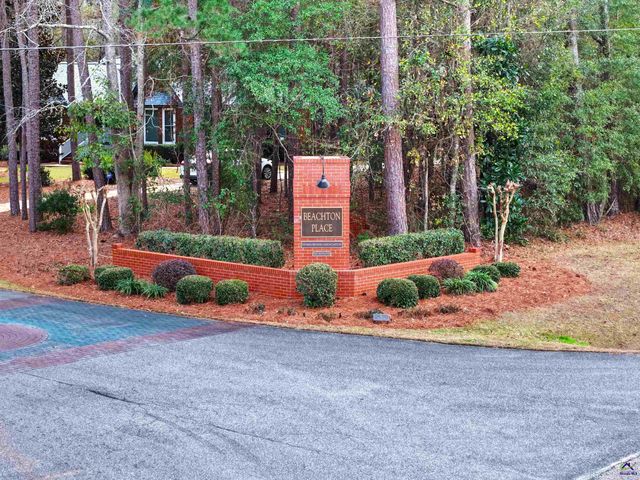 102 Leonards Drive, Thomasville, GA 31792