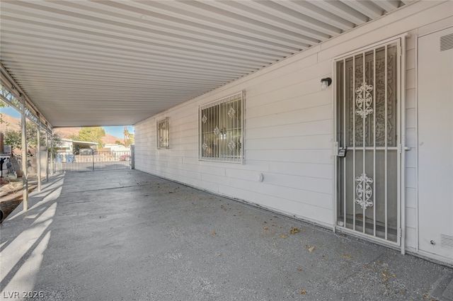 293 Sir William Way, Las Vegas, NV 89110