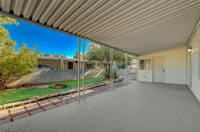 293 Sir William Way, Las Vegas, NV 89110