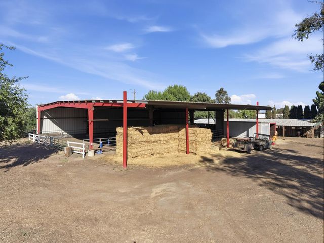 3943 W California Ave, Tracy, CA 95304