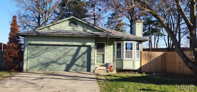 1521 Royal Oak Court, O'fallon, IL 62269